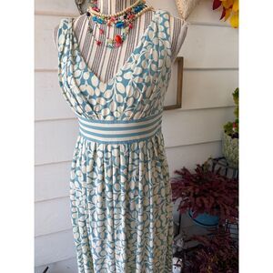 Teal & White Maggy London Halter Dress 10  Lightweight Cool Empire Summer Ready